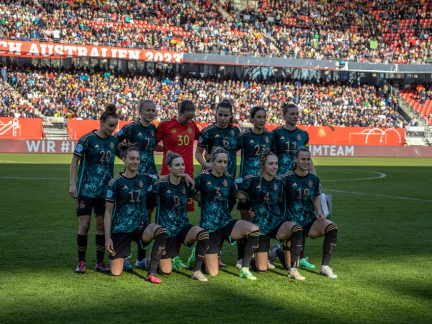 Mannschaftsfoto des deutschen Teams vor der Partie Deutschland gegen Brasilien - Bild: Tim Brünjes